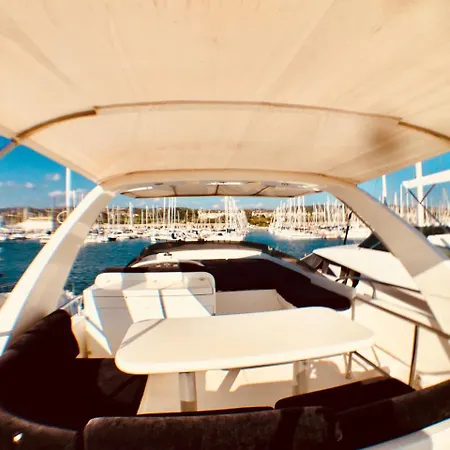 Boat & Breakfast Bateau-hôtel San Remo